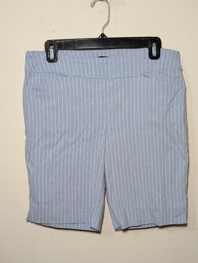 Hilary Radley Striped Bermuda Shorts Blue White Pull-on Stretch Women's Size M
